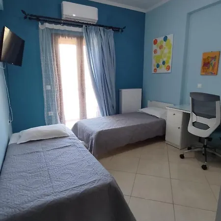 Chrisa's Beautiful Chania Apartment