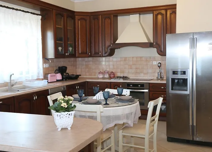 Chrisas Chania * Chania (Crete)